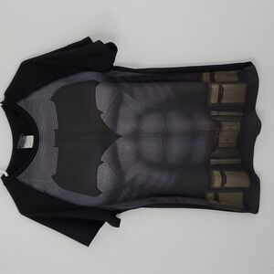 Batman grey and black medium short sleeve shirt